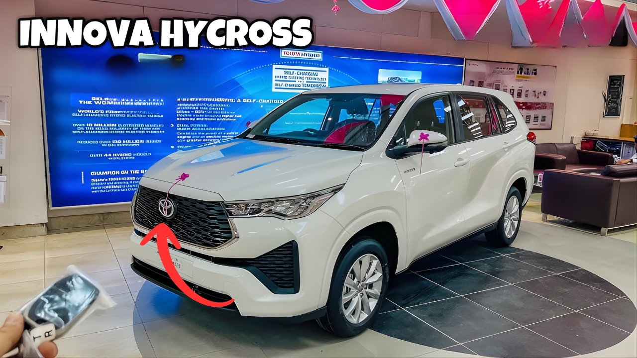 Toyota Innova Hycross